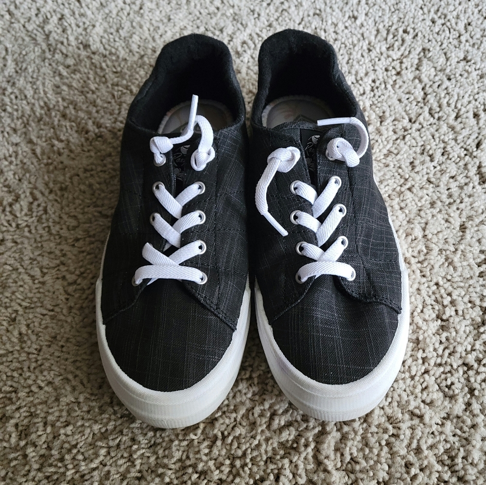 Roxy Surf Slip-On Sneaker sz 8.5 Dark Charcoal Grayblack